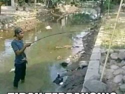 Meme Benar Tapi Salah, Awas Nyengir Sendiri