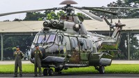 Helikopter H-225M diserahkan dari Kemenhan RI kepada TNI Angkatan Udara, setelah melalui proses Re-assembly di PT Dirgantara Indonesia (PTDI) pada akhir bulan November 2023. Airbus Helicopters H-225M membawa berbagai fitur yang canggih dan unggul, menjadikannya sebagai helikopter transport jarak jauh yang sangat efisien.  