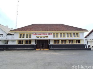 Gadis Kretek dan Ruang Bawah Tanah Pabrik Cerutu Tertua di Jogja