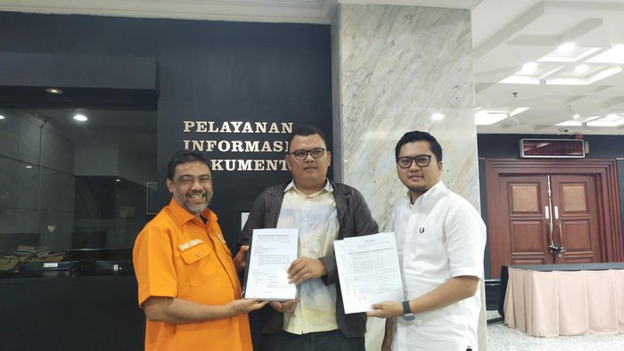 Presiden Partai Buruh Said Iqbal (kemeja oranye)-(Tina-detikcom)