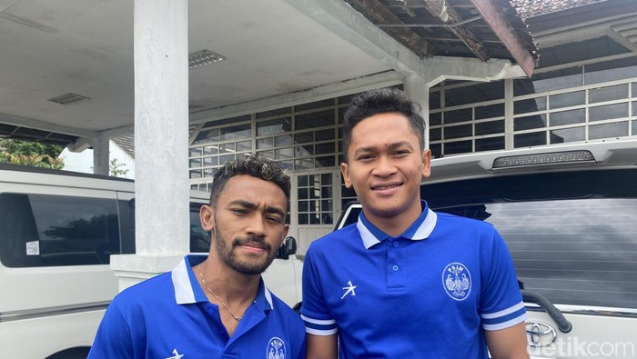 Dua penggawa PSIM, Ari Maring dan Vengko Armedya di Wisma PSIM, Jumat (1/12/2023).