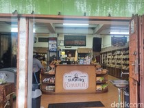 Legendaris! Toko Nyonya Pang Muntilan, Surga Jajanan Tradisional dan Oleh-oleh