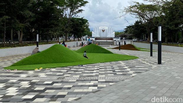 Wajah baru Taman Monumen Perjuangan Rakyat Jabar di Kota Bandung.