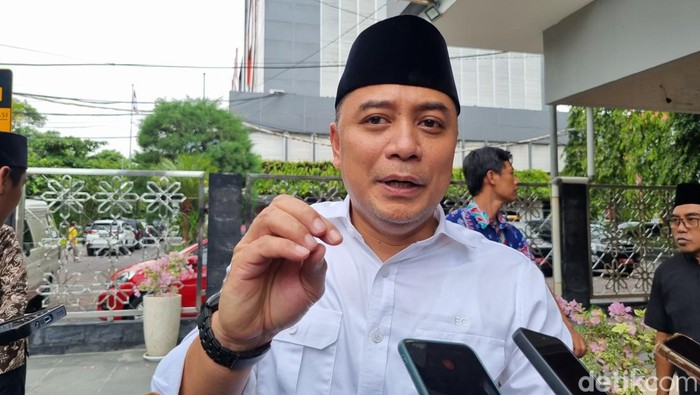 Wali Kota Surabaya Eri Cahyadi