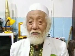 Ulama Banten Abuya Muhtadi Imbau Masyarakat Sabang-Merauke Dukung Gibran