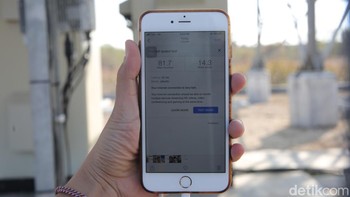 Project Management Officer BAKTI Kominfo, Muhammad Mujiono menambahkan BTS 4G terdiri dari dua jenis yakni yang menggunakan microwave dan VSAT (Very Small Aperture Terminal) yakni stasiun penerima sinyal dari satelit yang memiliki antena penerima berbentuk piringan dengan diameter kurang dari tiga meter.