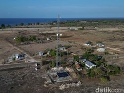Bakti Bangun 90 Tower BTS di Sumba Timur Guna Merdeka Sinyal