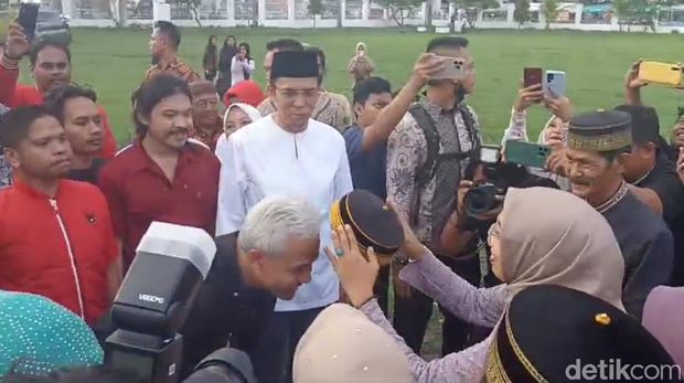 Ganjar Pranowo kampanye di Bima, NTB.