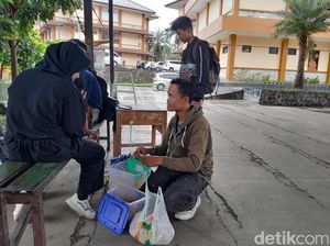 Asa Januari, Mahasiswa Garut Penjual Risol yang Ingin Jadi Juragan