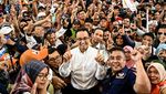 Kampanye di Tangerang, Anies Sampaikan Orasi ke Relawan