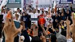 Kampanye di Tangerang, Anies Sampaikan Orasi ke Relawan