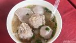 Kenyal Garing Bakso Gepeng Bewok yang Viral di Gading Serpong!