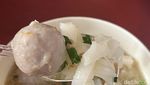 Kenyal Garing Bakso Gepeng Bewok yang Viral di Gading Serpong!