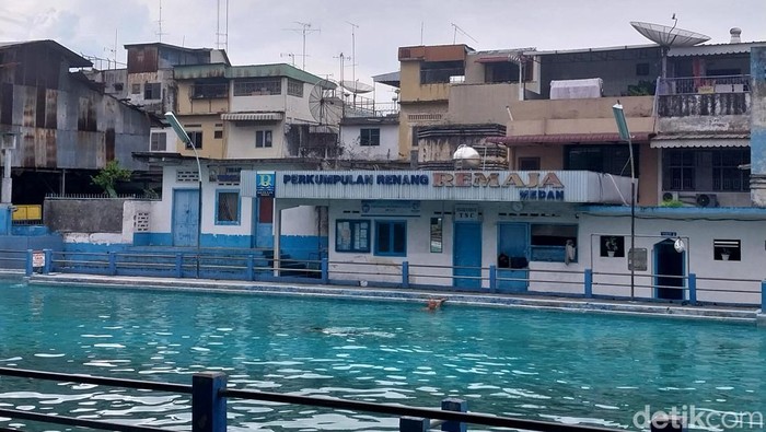 Kolam Renang Paradiso