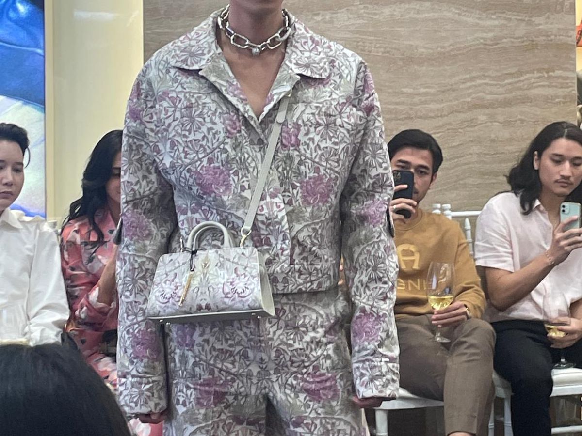 Ini Koleksi Spring Summer 2024 Aigner Penuh Bunga Tapi Praktis