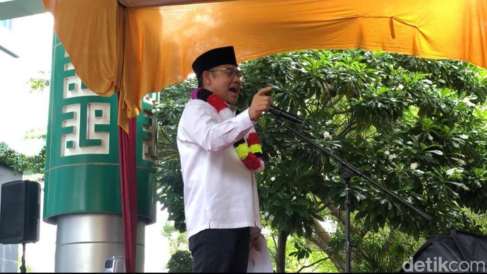 Cak Imin saat mengisi kuliah kebangsaan di Riau.