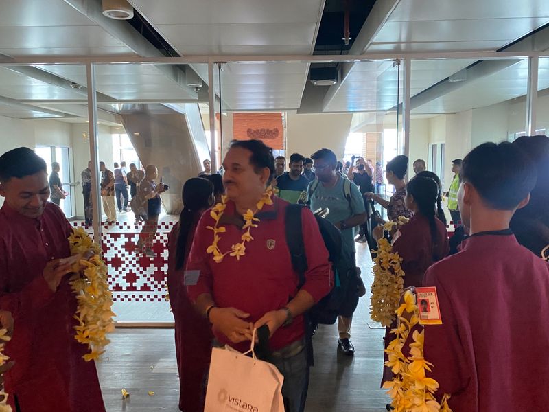 Pesawat Vistara rute Delhi-Bali-Delhi mendarat di Bali