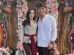 7 Potret Kemesraan Ranty Maria dan Rayn Wijaya, Disebut Akan Menikah