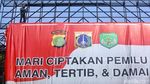 Spanduk Ajakan Pemilu Damai, Aman dan Tertib Mejeng di Bundaran HI