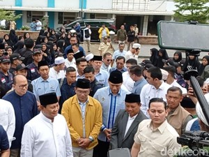Ribuan Santri Sambut Prabowo di Ponpes Miftahul Huda Tasik