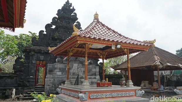 Pura Agung Raksa Bhuana