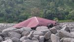 Ngerinya Batu Besar Terbawa Banjir Bandang-Longsor di Humbahas Sumut