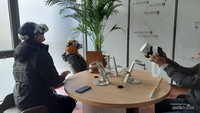 Ruang Virtual Reality tempat pengunjung menjelajah negara negara ASEAN