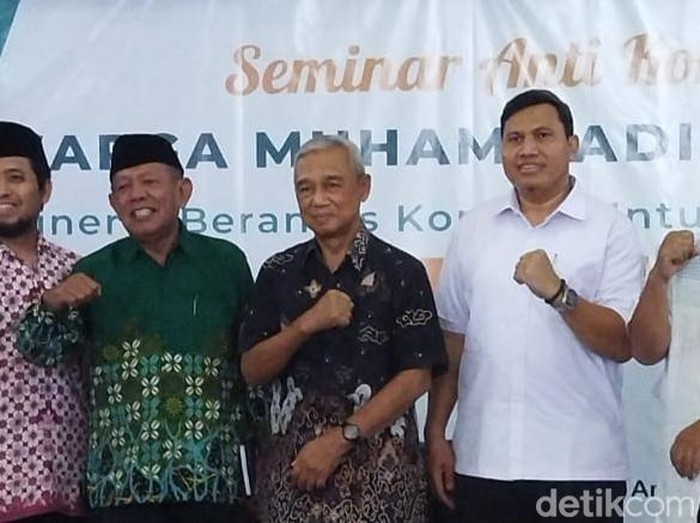 Busyro Muqoddas saat seminar anti korupsi di Klaten, Minggu (3/12/2023).