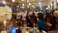 Sejalan dengan fungsi barunya Cafe Batavia ingin menghadirkan menu-menu menarik dengan sensasi bersantap yang unik. Tanpa menghilangkan akar sejarah dari bagunan legendaris ini. Foto: detikcom