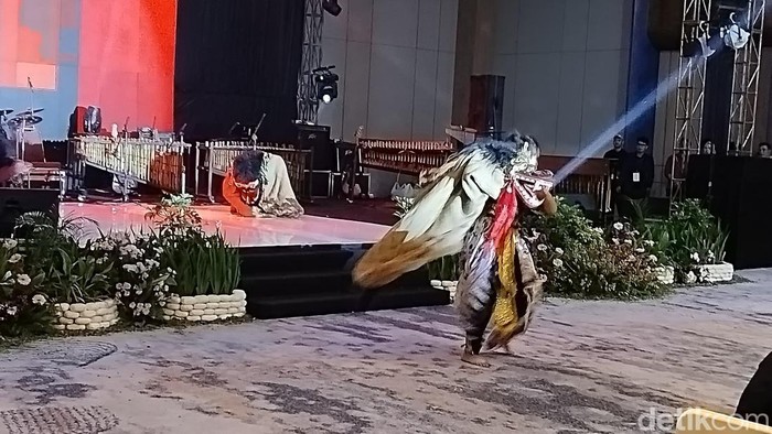 Festival Angklung di Hotel Santika Premiere Linggarjati Kuningan,, Sabtu (2/12) malam.