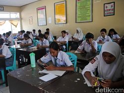 Internet Makin Kencang, UAS Berbasis Online di Waingapu Lancar