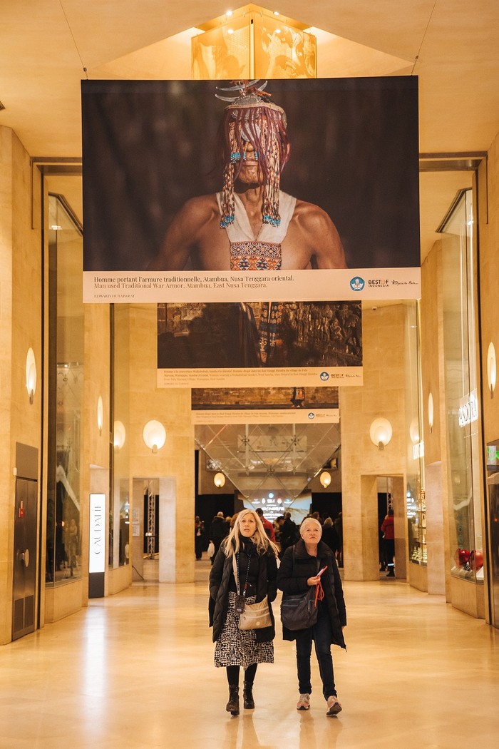 Jepretan Borobudur dan Wastra Nusantara Unjuk Gigi di Museum Louvre Jepretan Borobudur dan Wastra Nusantara Unjuk Gigi di Museum Louvre