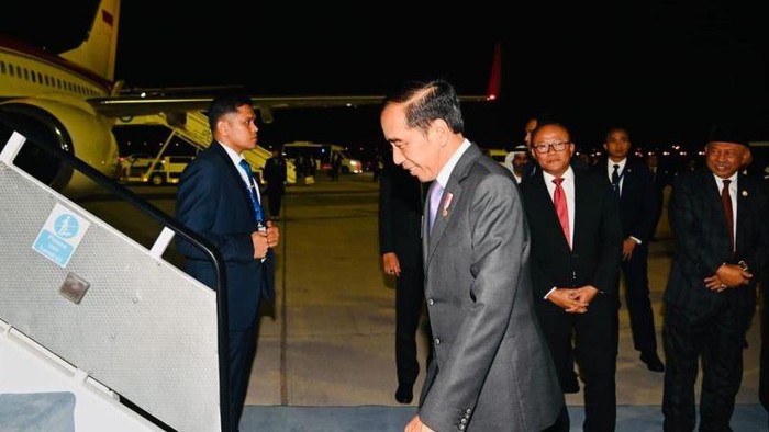 Presiden Joko Widodo (Jokowi) bertolak kembali ke Tanah Air dari Dubai, Uni Emirat Arab, Sabtu (2/12/2023).