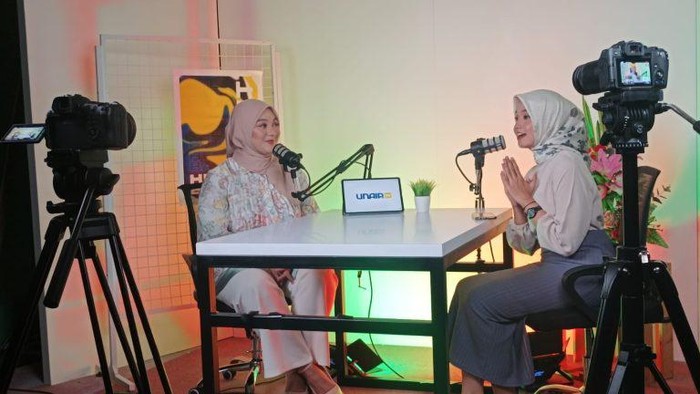 Kisah Fadhilah, mahasiswi Unair yang menyanyikan lagu viral Dawai