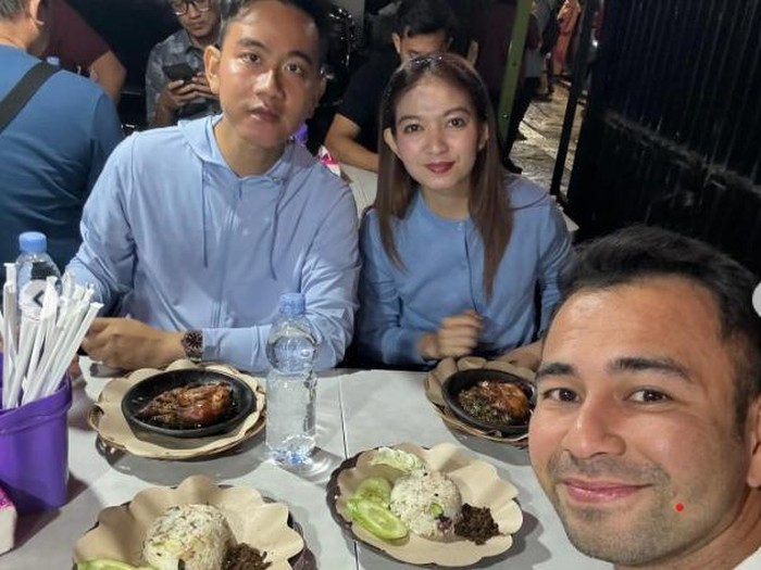 Momen Gibran dan Selvi Ananda Makan Bareng Raffi Ahmad