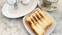 Di Kopitiam Medan, menu sarapan ini dihargai Rp 36.363. Semua makanan dan minuman dibuat dadakan ketika ada yang memesan jadi kualitasnya terjaga.  Foto: detikFood