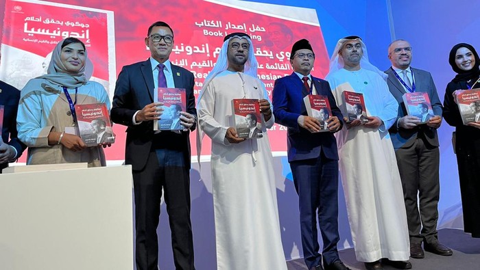 Peluncuran biografi Jokowi berbahasa Arab di Dubai