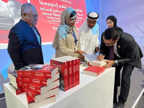 Peluncuran biografi Jokowi berbahasa Arab di Dubai