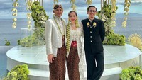 Aming juga turut menyaksikan prosesi ijab kabul BCL-Tiko Aryawardhana. Beberapa hari sebelumnya, Aming yang diwawancari di kawasan SCBD, Jakarta Selatan, mendoakan BCL dan Tiko sakinah, mawadah, dan warrahmah. Aming menegaskan BCL berhak bahagia dengan membuka lembaran baru bersama Tiko. (Foto: dok. Instagram Aming)