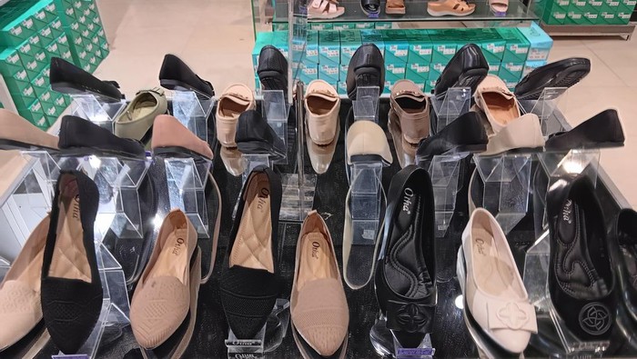Promo Sepatu di Transmart Full Day Sale