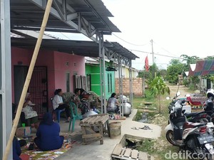 Tamu Pernikahan Tetap Datangi Rumah Junita, Keluarga Suguhkan Hidangan