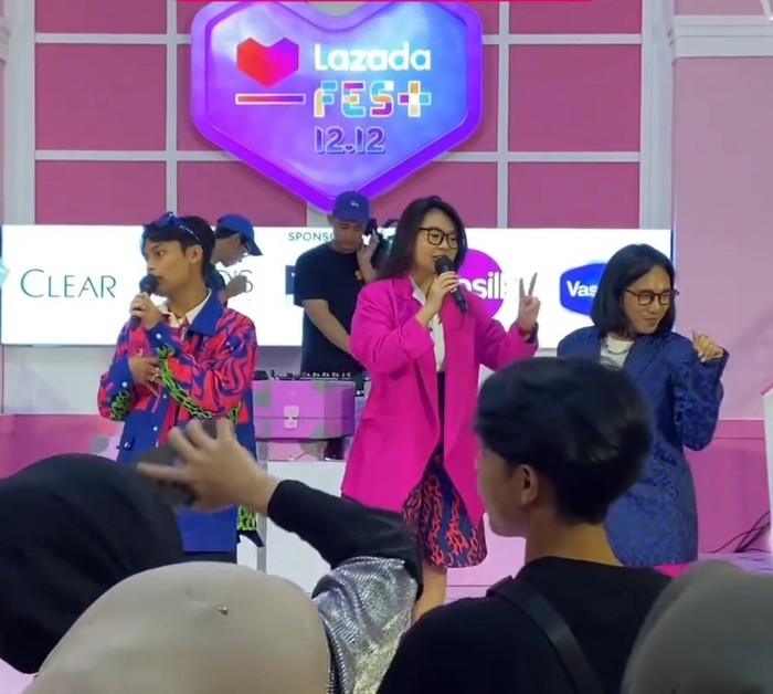 Trioutmusic di Laz Hotel, Lazada Festival 2023.
