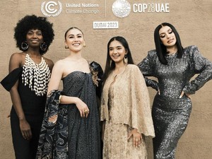 Agnez Mo Nyanyi untuk 34 Pemimpin Dunia di Dubai, Pakai Batik Sarat Filosofi