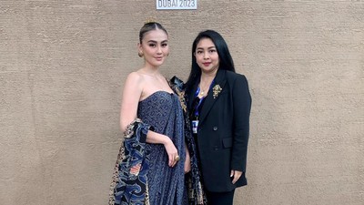 Foto: Agnez Mo Anggun & Ultramodern Pakai Batik Pohon Hayat di COP28 Dubai