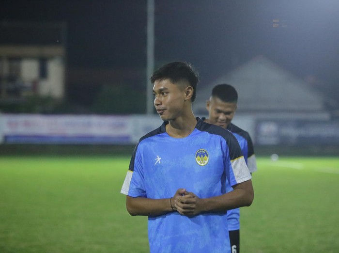 Alfriyanto Nico saat sesi latihan perdana bersama PSIM Jogja di Maguwoharjo Football Park (MFP), Sabtu (2/12/2023).