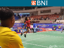 Foto: Aksi Ciamik Para Pebulutangkis Muda BNI Sirnas B di Pekanbaru