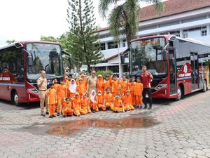 Pemkab Sediakan 2 Unit Bus Trans Kebumen