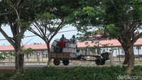 detikcom bersama BRI tengah mengadakan program Jelajah Desa BRILian yang mengulas potensi dan inovasi desa di Indonesia baik dari segi perkembangan ekonomi, infrastruktur, hingga wisata serta dampaknya terhadap masyarakat lokal maupun nasional. Untuk mengetahui informasi program Desa BRILian lebih lanjut, ikuti terus informasinya hanya di jelajahdesabrilian.detik.com!