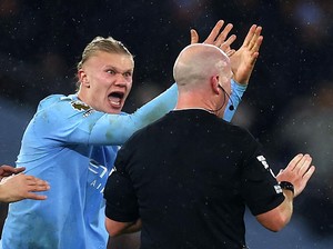 Protes Berlebihan, Man City Didakwa FA