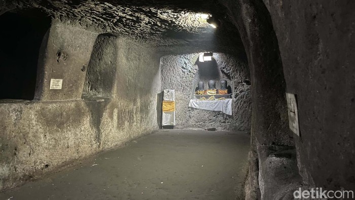 Goa Gajah, Peninggalan Sejarah Perpaduan Dua Agama Goa Gajah menjadi destinasi yang fenomenal dengan kerukunan dua agama, khususnya untuk agama Hindu dan Buddha di Bali. Begini potretnya.